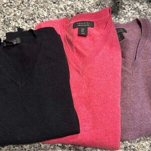 Tahari Women’s V-Neck Cashmere Sweater Set - Black, Pink, Purple